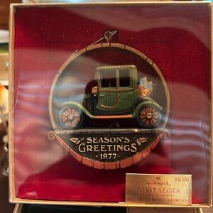 1977 Vintage Ornament - “Nostalgia” Seasons Greetings
